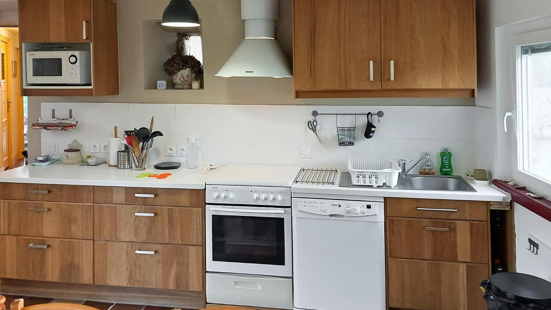 5 Bedroom Lovely Home In Plouguerneau 0*,  Francie